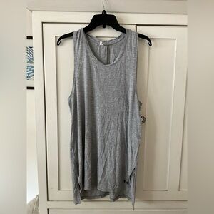 🍄3/$20 SzM UA Tunic Tank